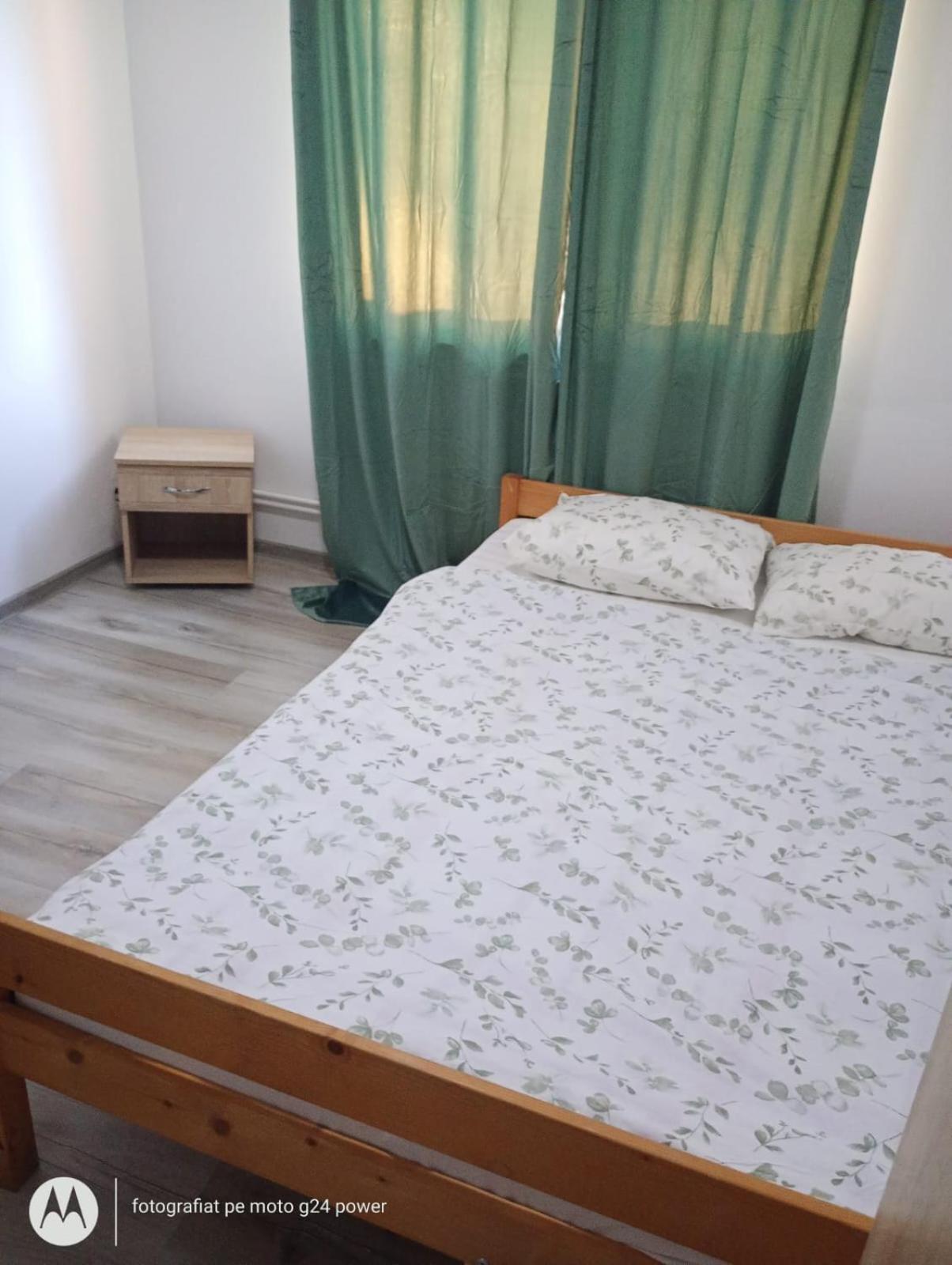 4 Rooms Apartment Tulcea Bagian luar foto
